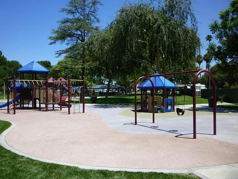 Park Village — Photo 36
