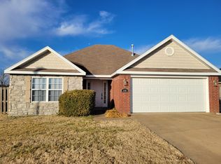 3208 S C St, Rogers, AR 72758