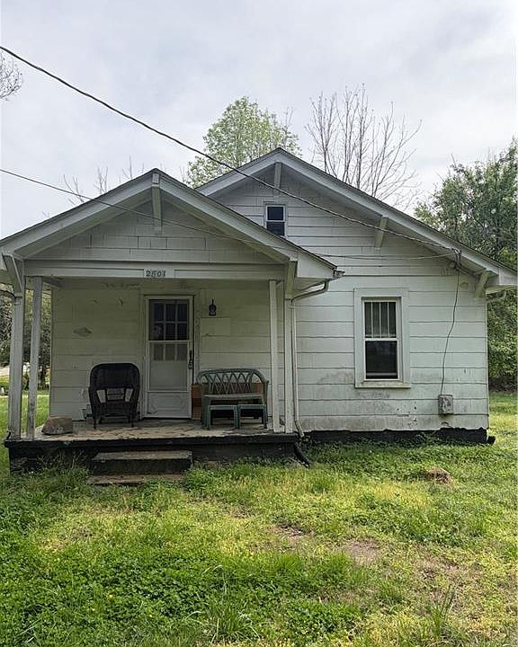 1st image of 2801 W Vandalia Rd
