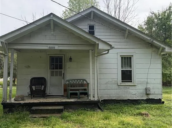2801 W Vandalia Rd, Greensboro, NC 27407