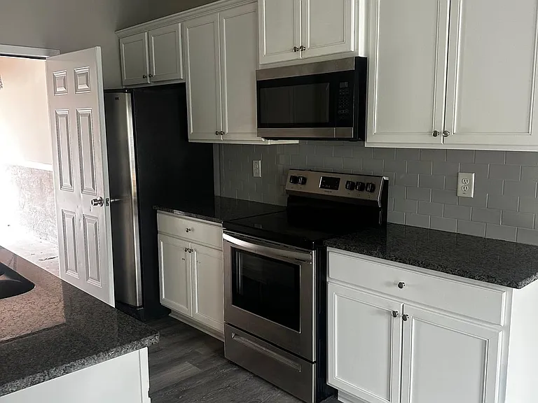 3614 Acorn Dr — Photo 9