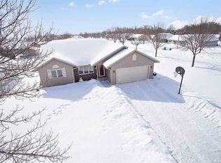 3004 Beth Dr, Green Bay, WI 54311