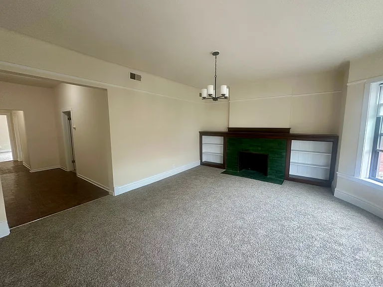 1008 W Argyle St #3E — Photo 3