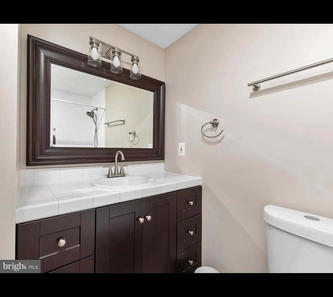 1 bed, 2792 sqft, $900 — Photo 1