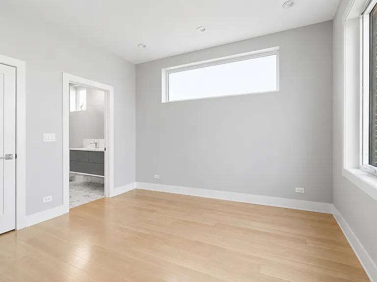 1756 W Cullerton St #3 — Photo 8