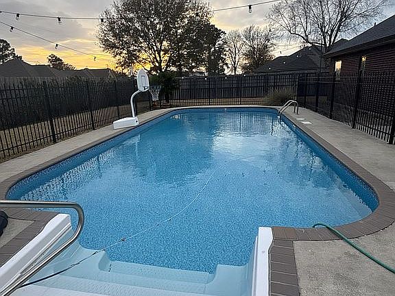 2nd image of 4948 Westridge Park S