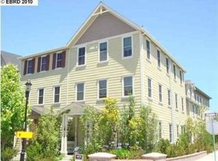 2102 Tsushima St, Hercules, CA 94547