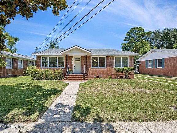 2nd image of 4369 GARIBALDI Avenue