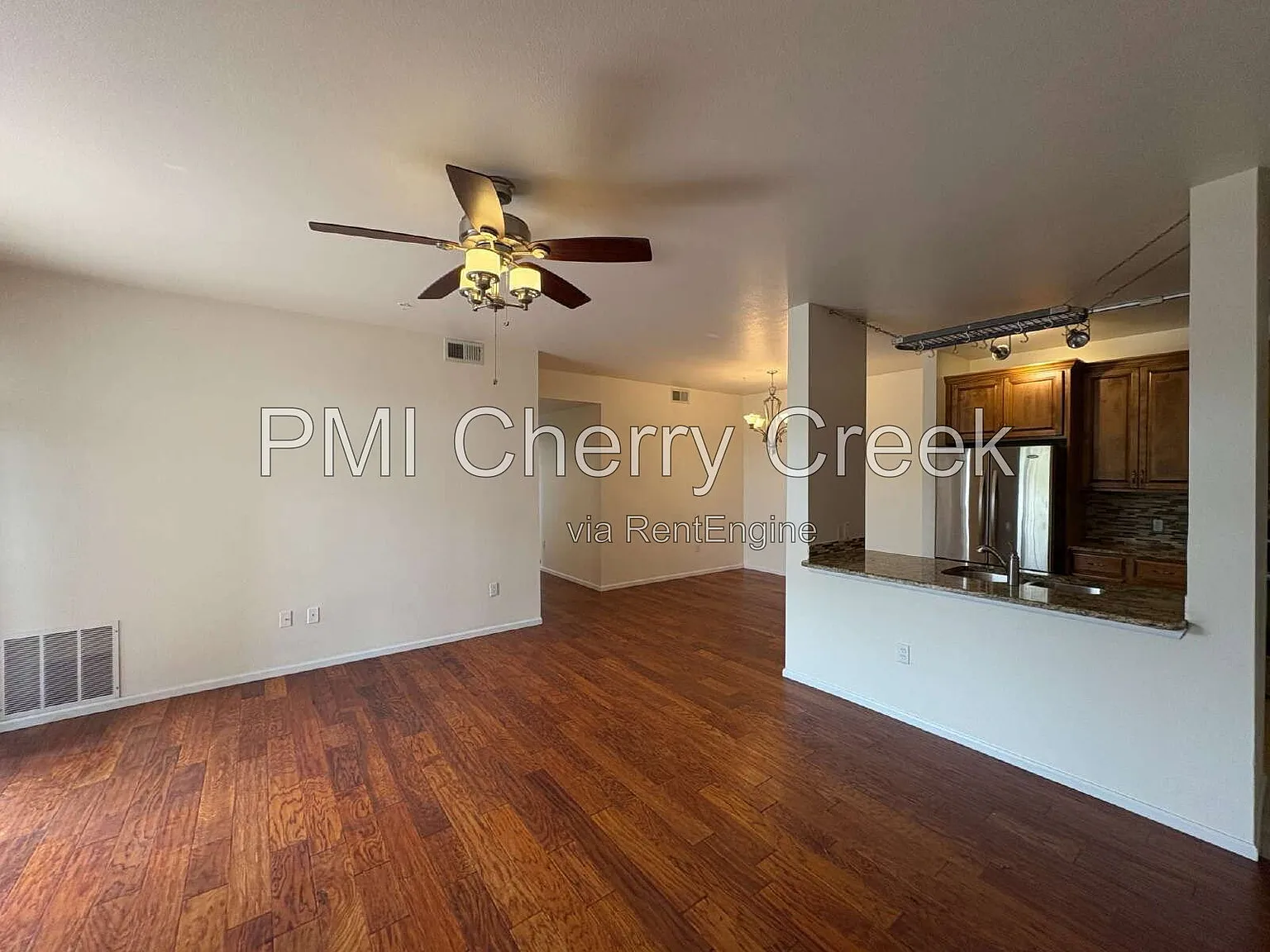 2 bed, 2.0 bath, 1174 sqft, $1,950 — Photo 3