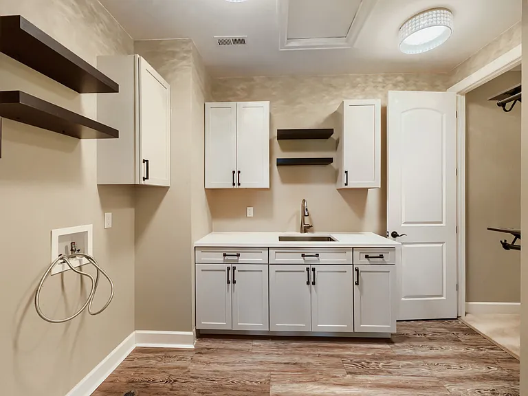 10605 Ladera Dr — Photo 20