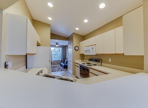 4th image of 380 Horse Creek Dr APT 401