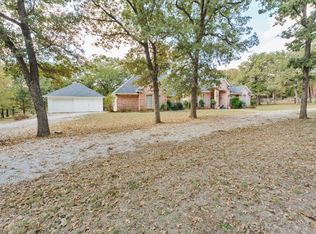 306 Amanda Way, Decatur, TX 76234