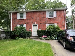 31 Bradford Ave, Sharon, MA 02067