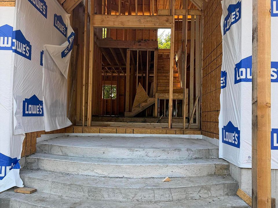 2nd image of 179 E Decker Street