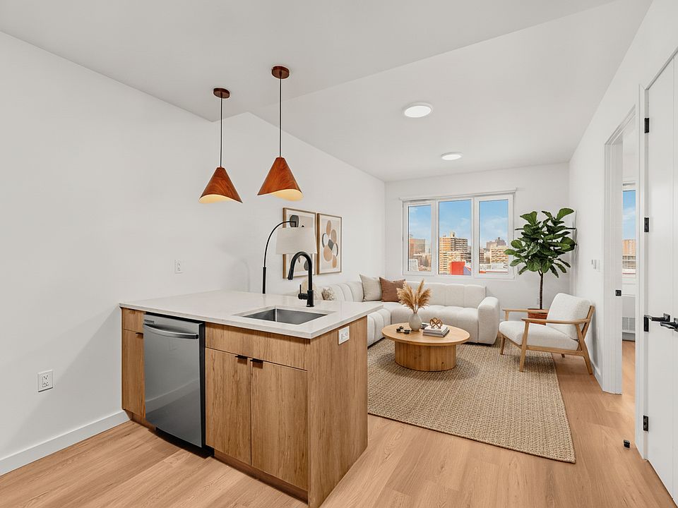 1st image of 261 Grand Concourse #1501