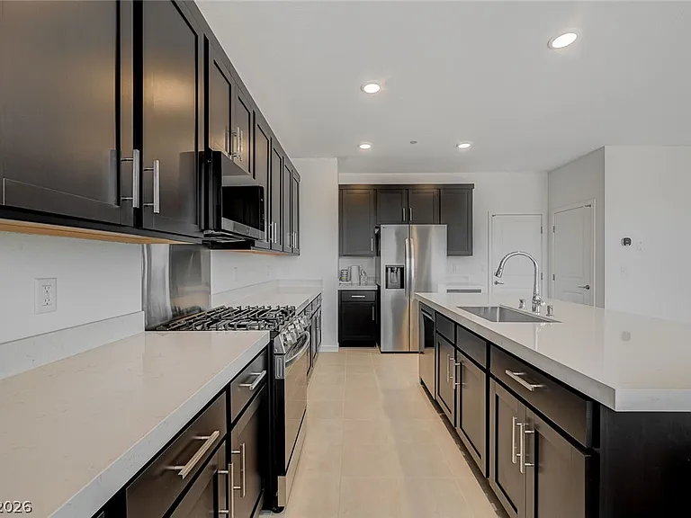 324 Lupton Ave — Photo 28