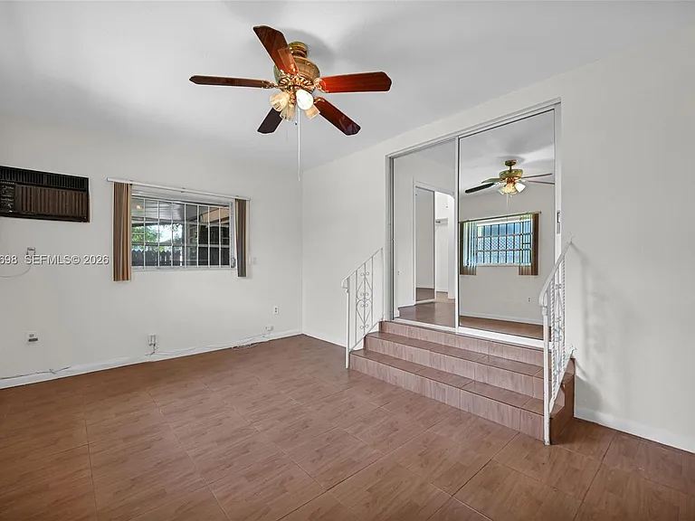 244 NW 43rd St — Photo 24