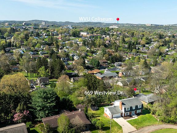 4th image of 669 Westview Ave