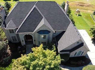 5565 Murfield Dr, Rochester, MI 48306