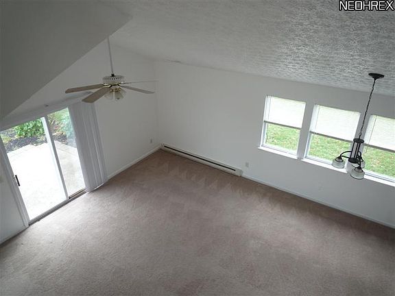 3rd image of 2044 & 2046 Rolling Meadows Ln