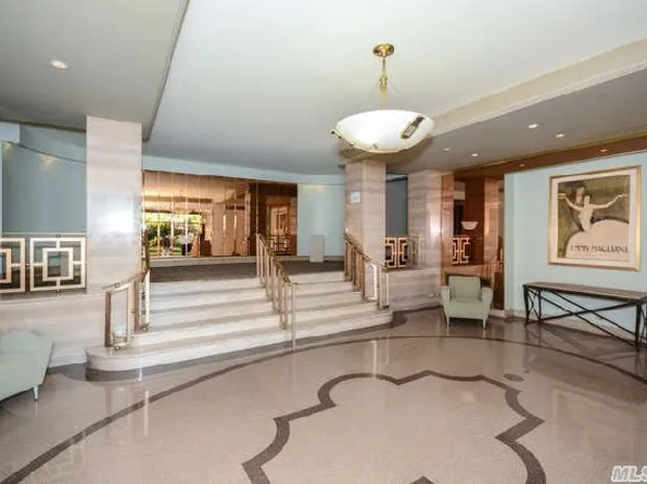 110-45 Queens Boulevard image 1 of 5