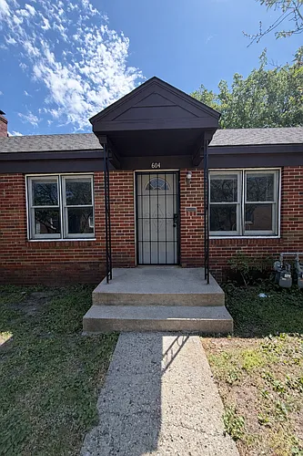 602 N Emporia St Photo 1