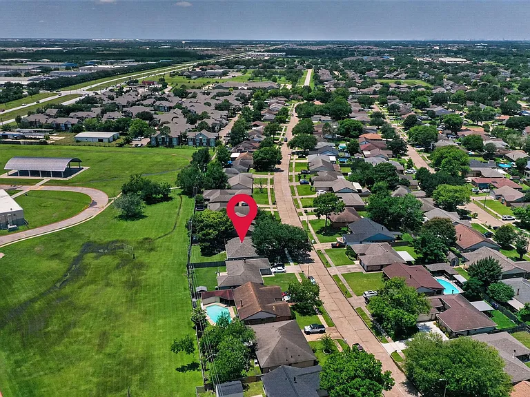 9906 Rocky Hollow Rd — Photo 16