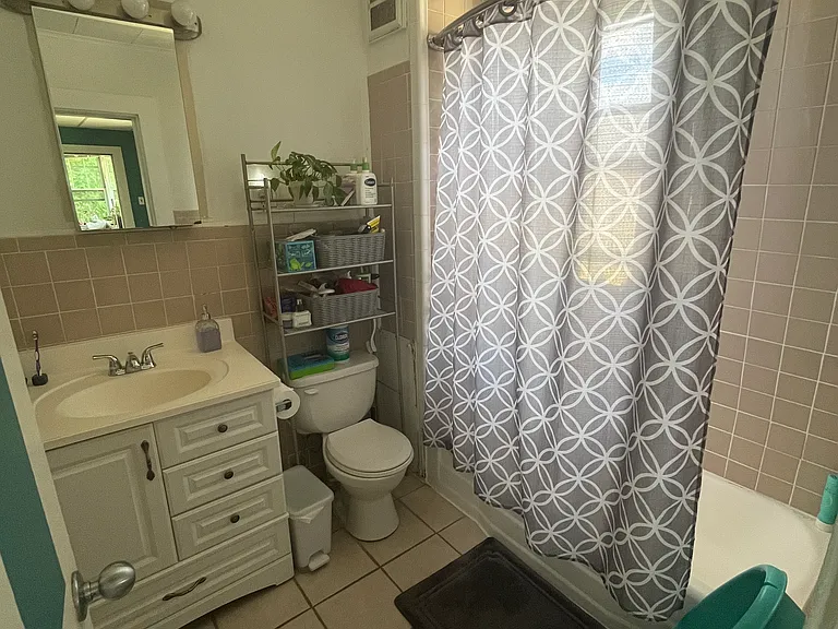 29 Wallace St #3 — Photo 6