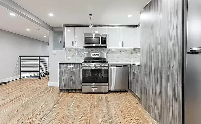 Rented by Brooklyn Group | media 4