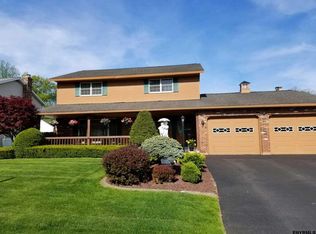 2008 Anthony Dr, Schenectady, NY 12303