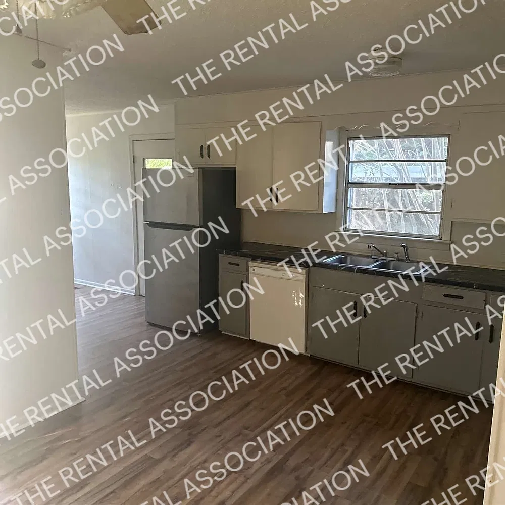 H- 2366 Dawson Drive - 1 — Photo 3