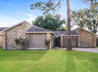 17102 Stone Stile Dr, Friendswood, TX 77546