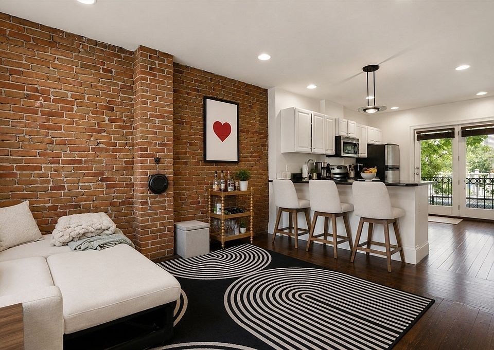 1st image of 169 K St #1