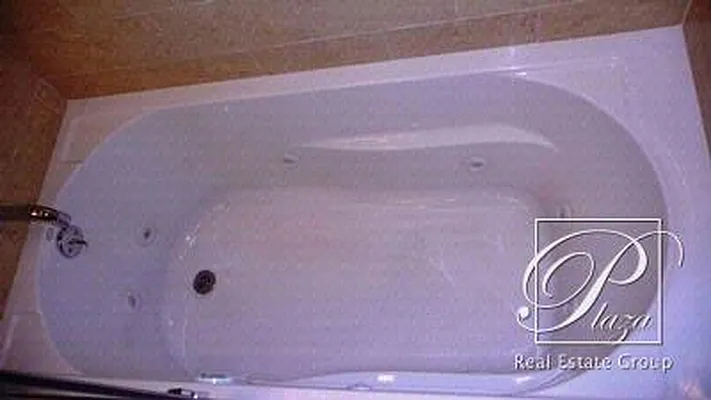 Rented by Plaza Real Estate Group | media 16