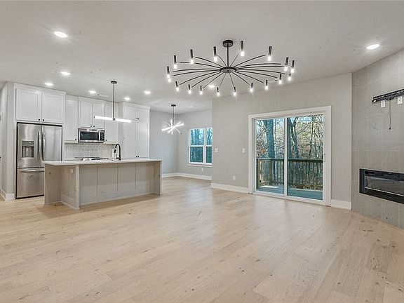 3rd image of 22 Greenodd Dr