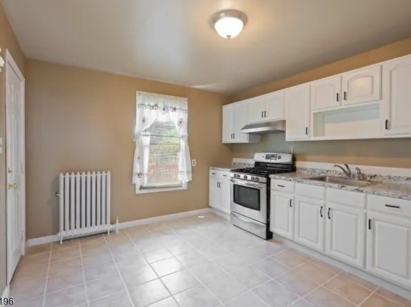 442 E 30Th St, Paterson City, NJ 07504