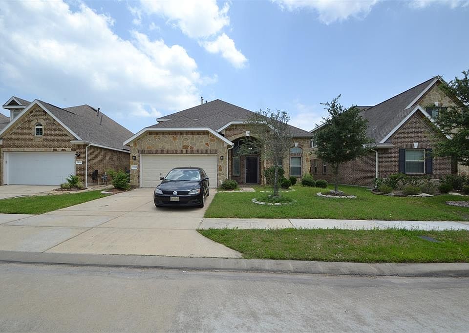 1st image of 15122 Glazed Branch Dr