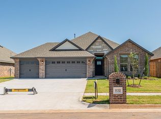 1132 Garrett Farm Rd, Newcastle, OK 73065