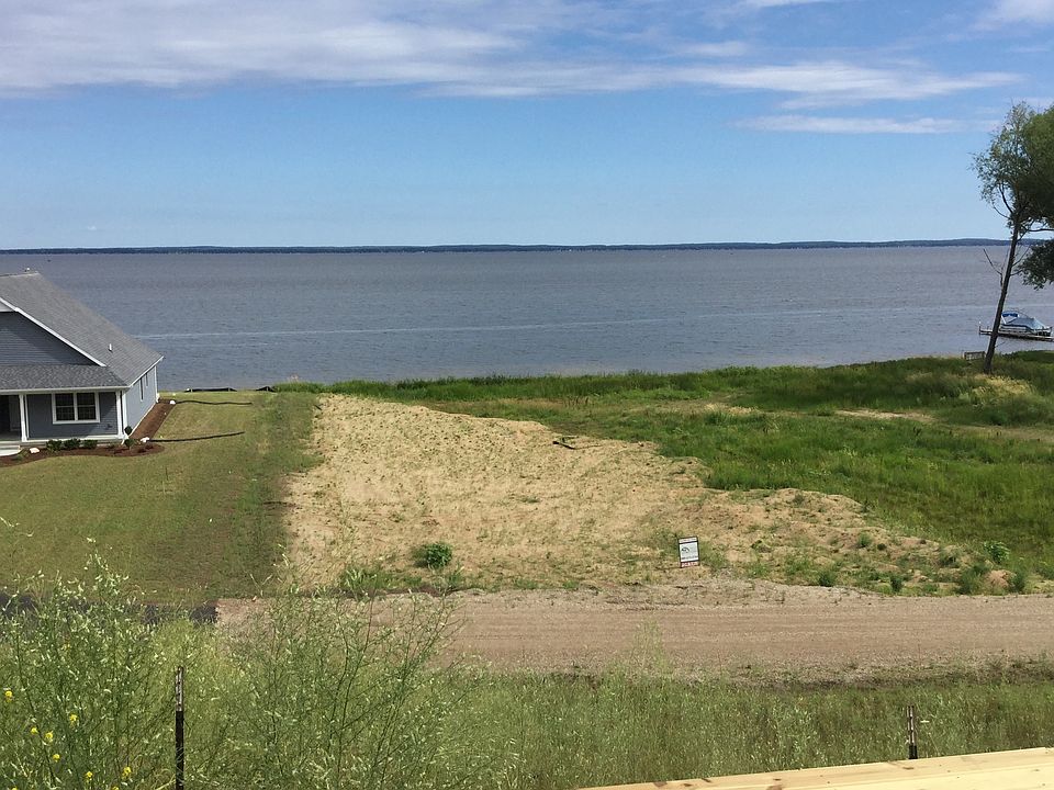2nd image of 4902 W Houghton Lake Dr