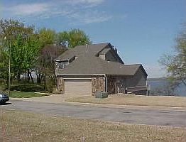 2nd image of 125 Aspen