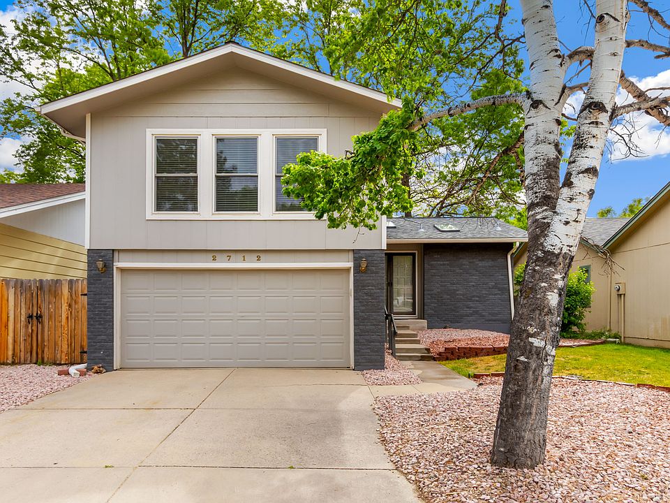 2712 Balmoral Court