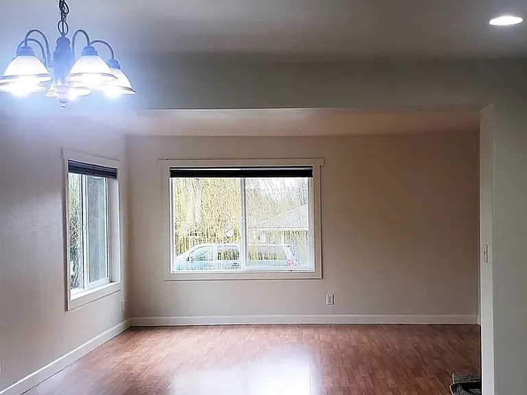 2514 NE Barnett St — Photo 10