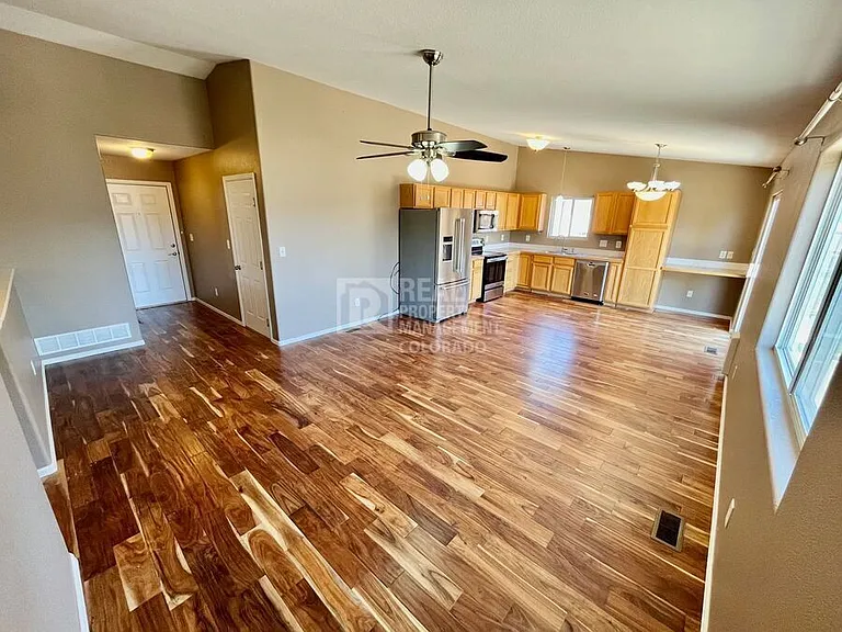 1574 S Growers Dr — Photo 3