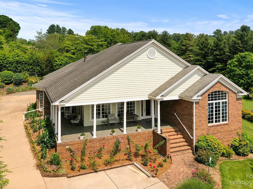 1st image of 50 Foxfire Estates Cir