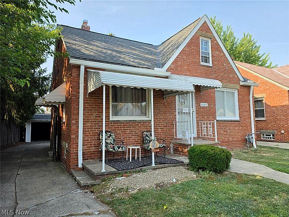 2nd image of 11107 Plymouth Ave