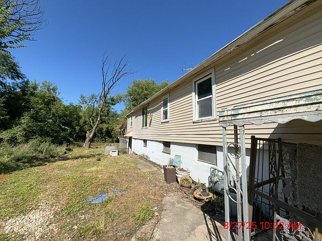 2nd image of 13604 S Monticello Ave