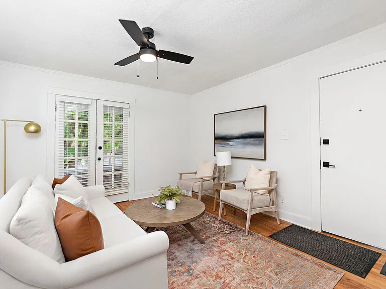 Muehlebach Apartments — Photo 2