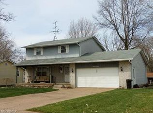 1422 Shaffer Dr, Lorain, OH