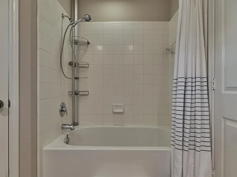 83 Woodlily Pl — Photo 23