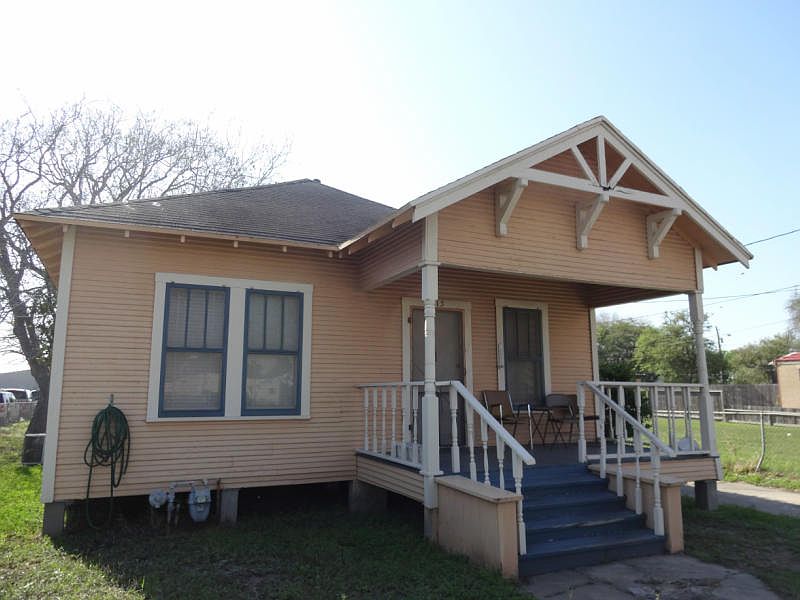1st image of 315 Artesian St